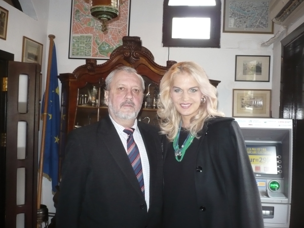 Aurel V. Zgheran cu Manuela Harabor, Jaristea, 29  septembrie 2015, foto sebastian Oros P1050210